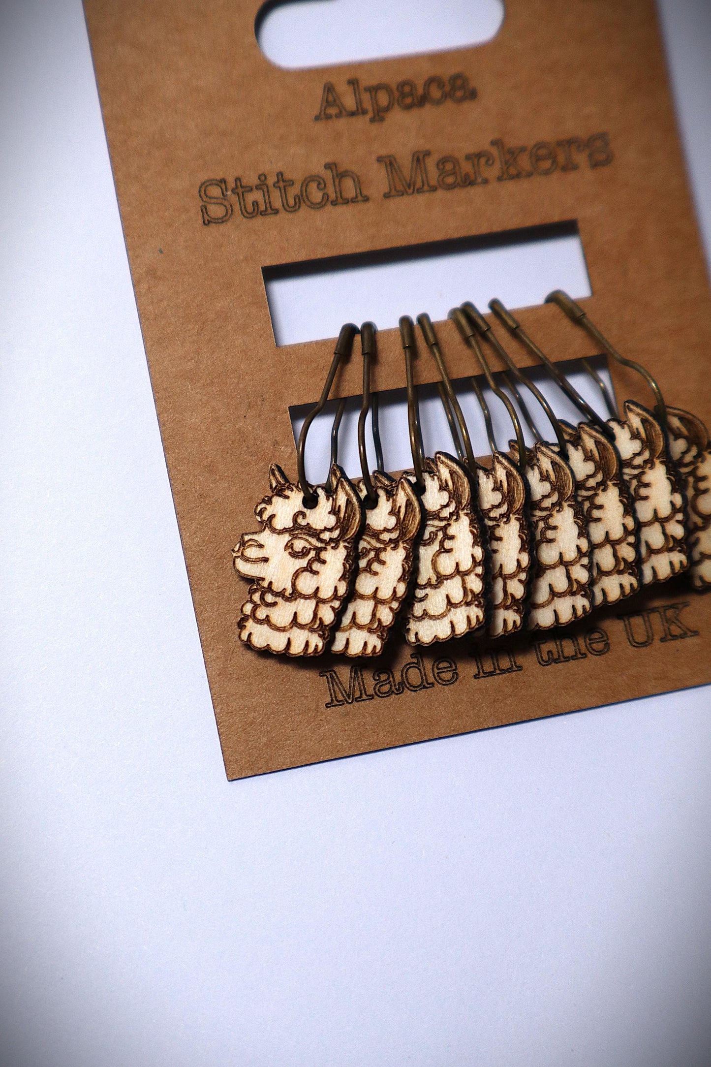 Adorable Animal Stitch Markers – Bee, Alpaca, Cat, Pig, and Owl Designs!
