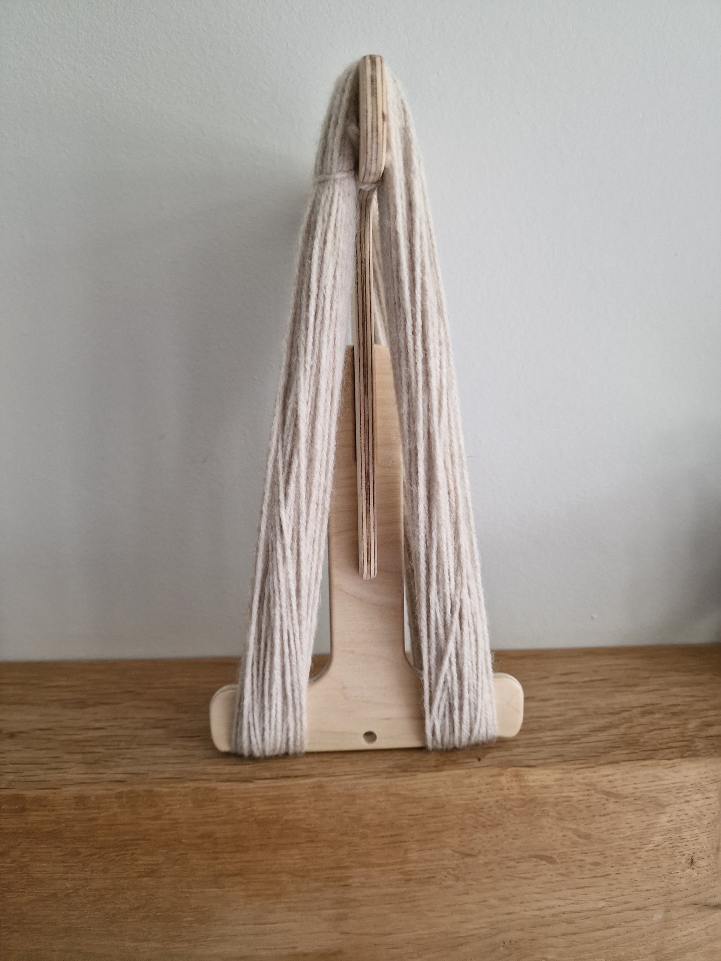 Handcrafted Birch Plywood Niddy Noddy - Standard or Small, Durable & Space-Saving