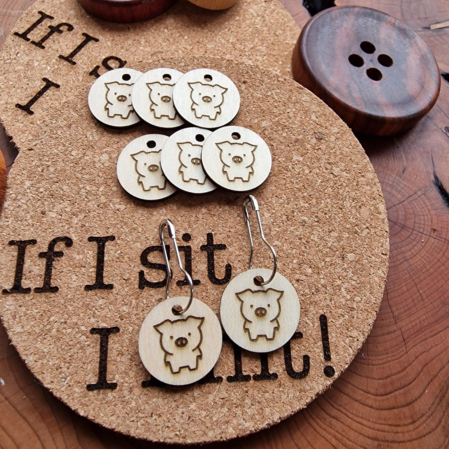 Adorable Animal Stitch Markers – Bee, Alpaca, Cat, Pig, and Owl Designs!