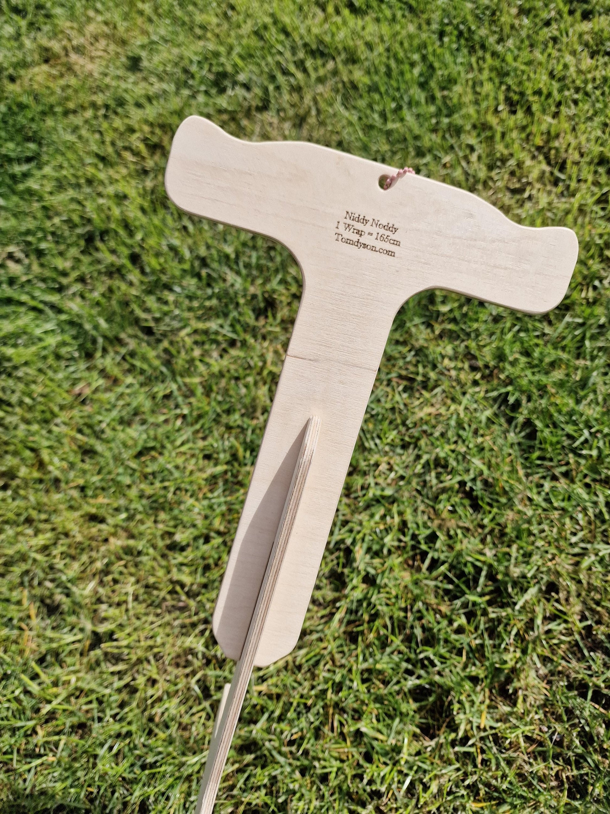 Handcrafted Birch Plywood Niddy Noddy - Standard or Small, Durable & Space-Saving