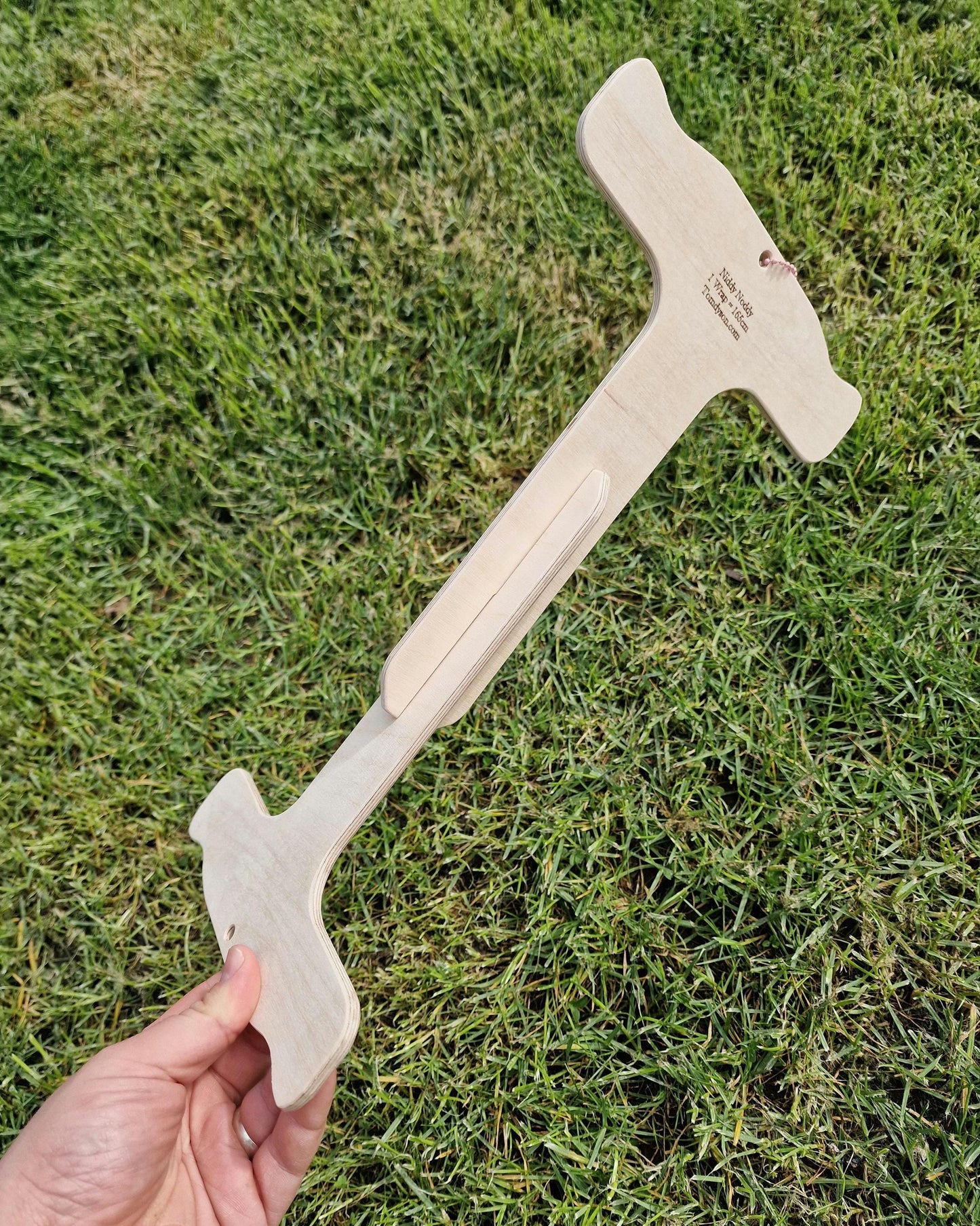 Handcrafted Birch Plywood Niddy Noddy - Standard or Small, Durable & Space-Saving