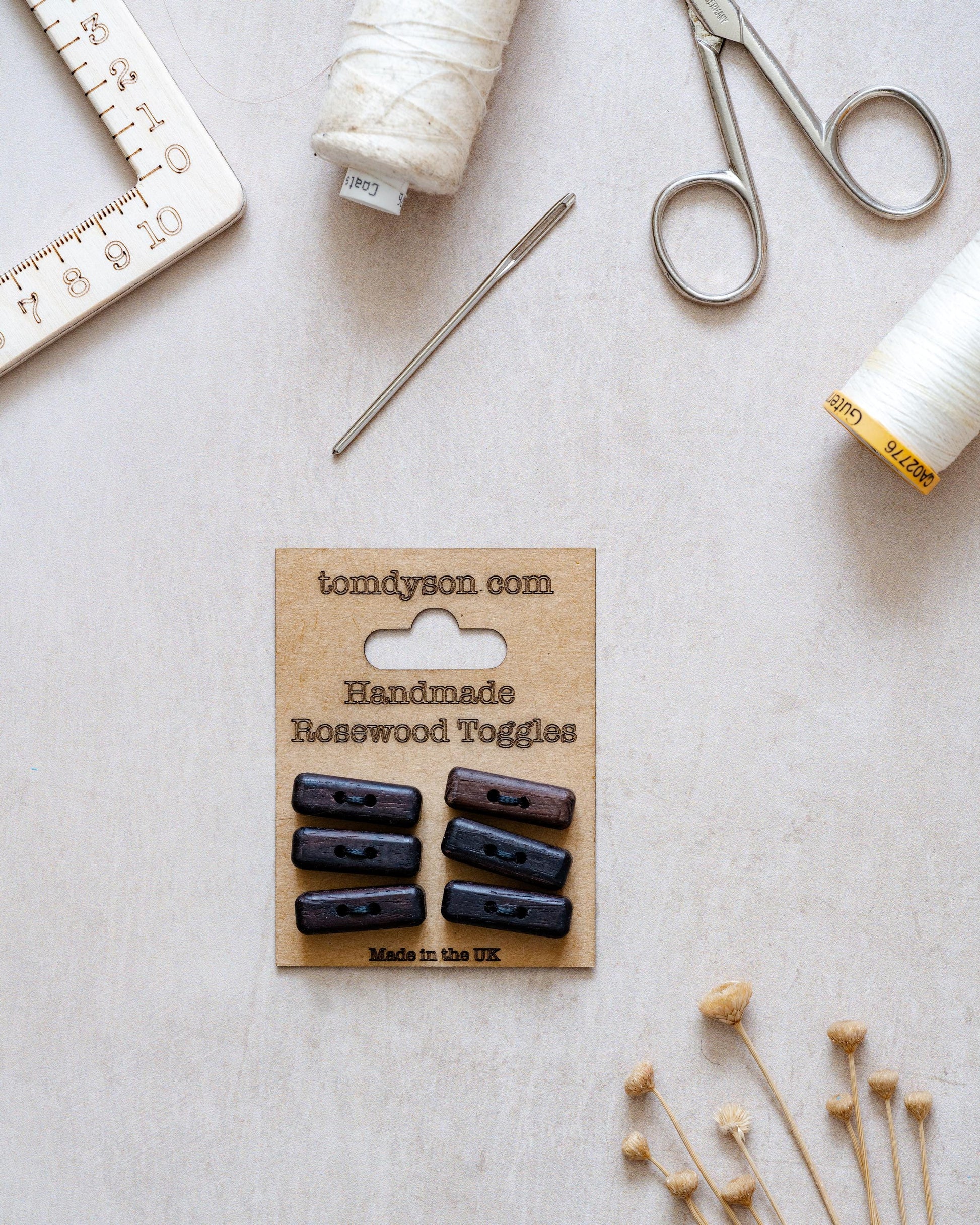 Handmade Wood Toggles – 25mm Natural Wooden Fasteners for Knitting, Sewing & Crafts