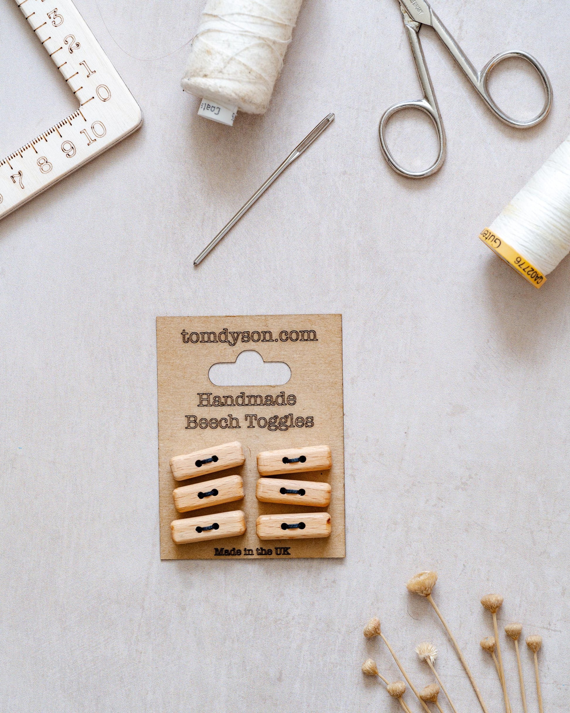 Handmade Wood Toggles – 25mm Natural Wooden Fasteners for Knitting, Sewing & Crafts