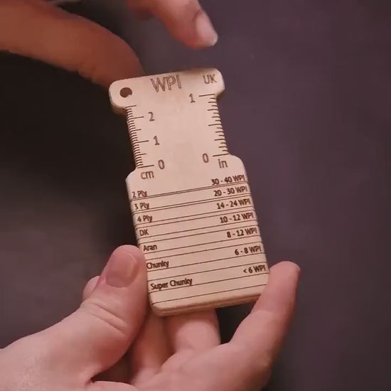 Dual-Sided Birch WPI Tool: UK & US Knitting Gauge
